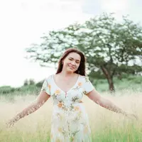 Wanita selalu memperhatikan penampilan (Foto: Pexels.com)