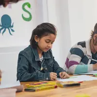 sekolah | pexels.com/@pragyanbezbo
