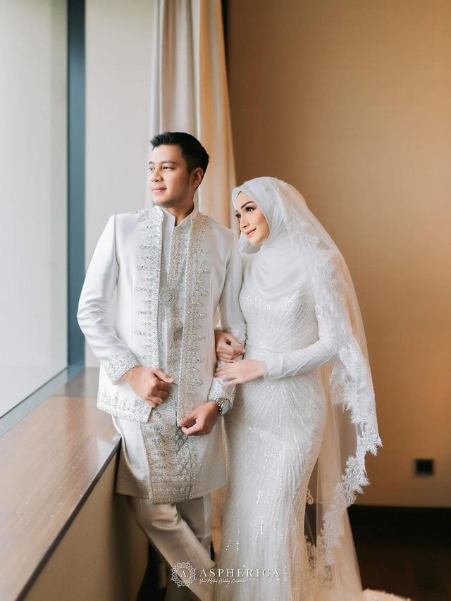 Melody Prima dan suami baru