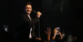 Shane Filan telah memuaskan para penggemar dengan penampilan di konser tunggal yang bertajuk Shane Filan: Right Here Live Concert, pada Selasa (14/3/2017) lalu di The Hall, Senayan City, Jakarta. (Bambang E. Ros/Bintang.com)