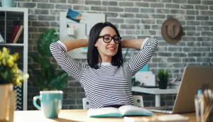 Cuma 2 Menit, Ini Manfaat Micro-Breaks untuk Menjaga Fokus dan Produktivitas