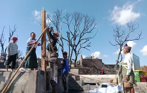 Di Antara Puing Kebakaran, Warga Sade Merajut Asa Lewat Tradisi Nyemulak