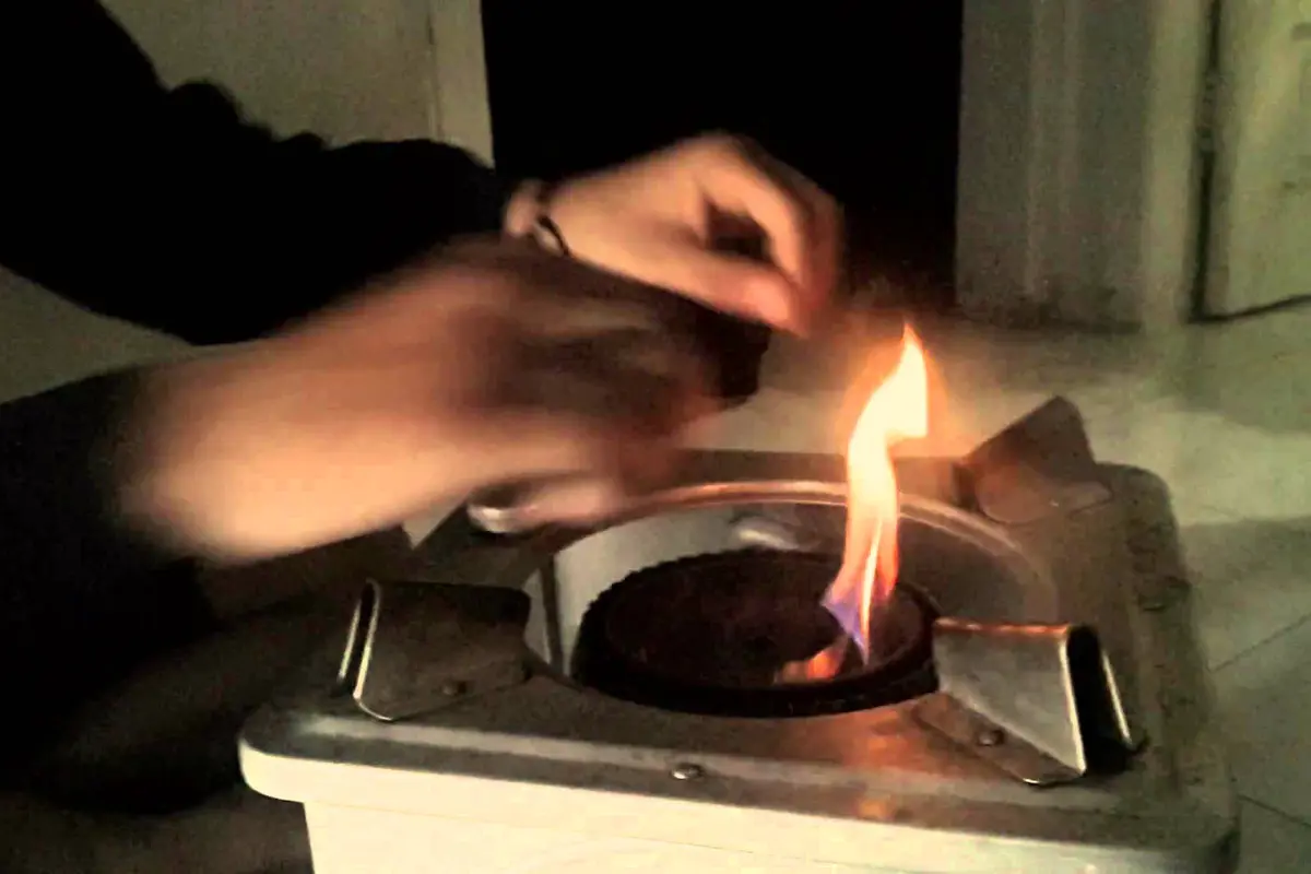 Nunggu Buka Puasa, Yuk! Dugem Pakai Kompor Gas