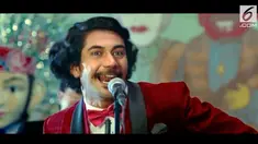 Lewat film terbarunya, aktor Reza Rahadian perankan seniman legendaris yang populer di era 70-an, Benyamin Sueb.