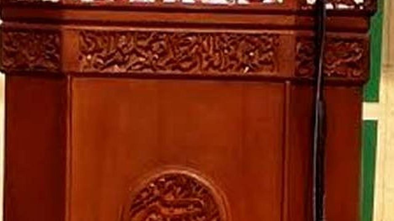2. Ceramah Lucu tentang Cinta Penuh Makna<br>