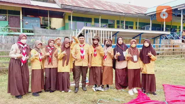 Robiansyah bersama siswa