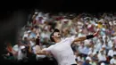 Petenis asal Inggris, Andy Murray, saat pertandingan melawan petenis Slovakia, Martin Klizan pada babak kedua Prancis Terbuka di Stadion Roland Garros, (01/06/2017). Murray menang dengan 6-7, 6-2, 6-2, 7-6.(AP/Petr David Josek)