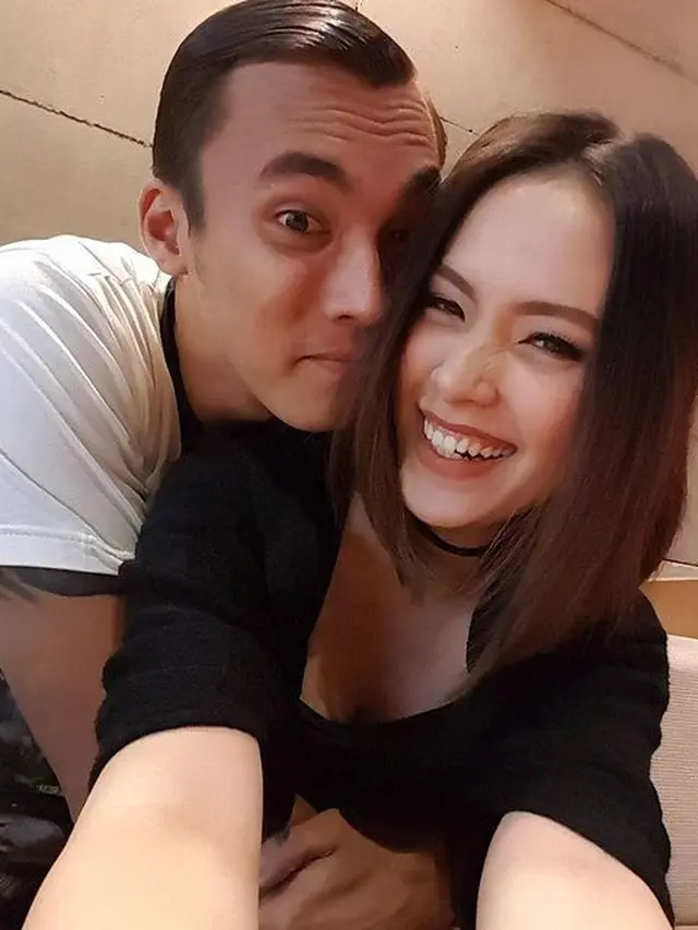 Rendy Kjaernett dan Lady Nayoan Mengalami Kecelakaan