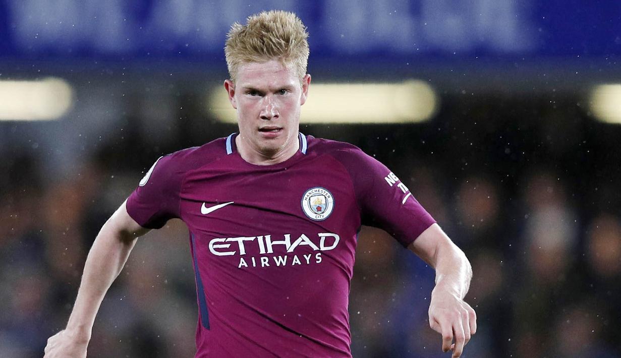 6. Kevin De Bruyne (Manchester City) – Kemampuannya menembus pertahanan lawan membuatnya menjadi salah satu gelandang terbaik di dunia. Ratingnya di FIFA 20 akan tetap berada di angka 91. (AFP/Adrian Dennis)