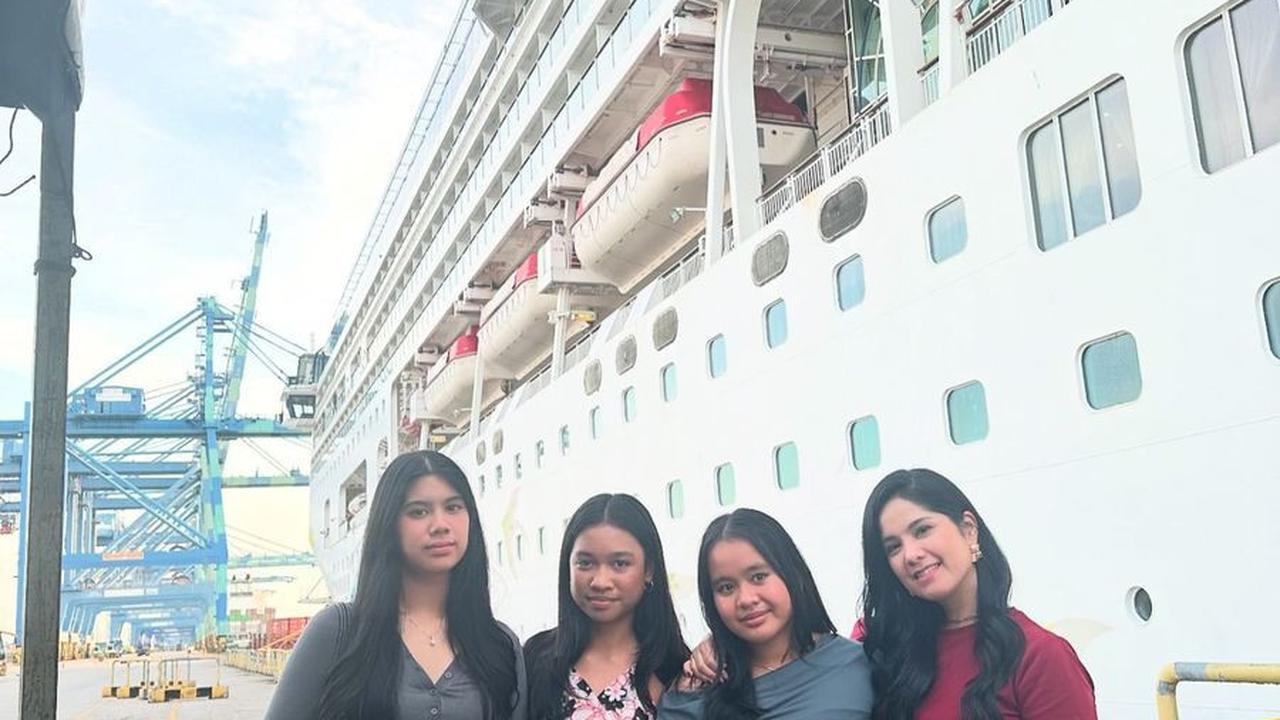 Annisa dan geng Aira terlihat seolah-olah seumuran.&nbsp;