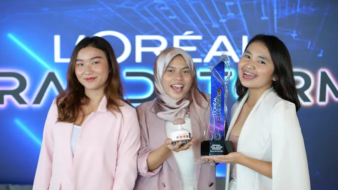 Membanggakan! 3 Mahasiswi Asal Indonesia Ciptakan Alat Canggih yang Bakal Kurangi Rambut Rontok