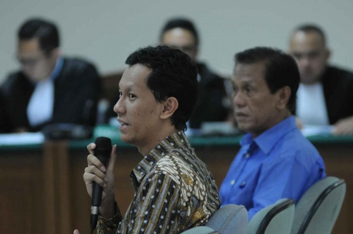 Politisi PDIP Adriansyah dan anaknya bersaksi di sidang Bos PT MMS