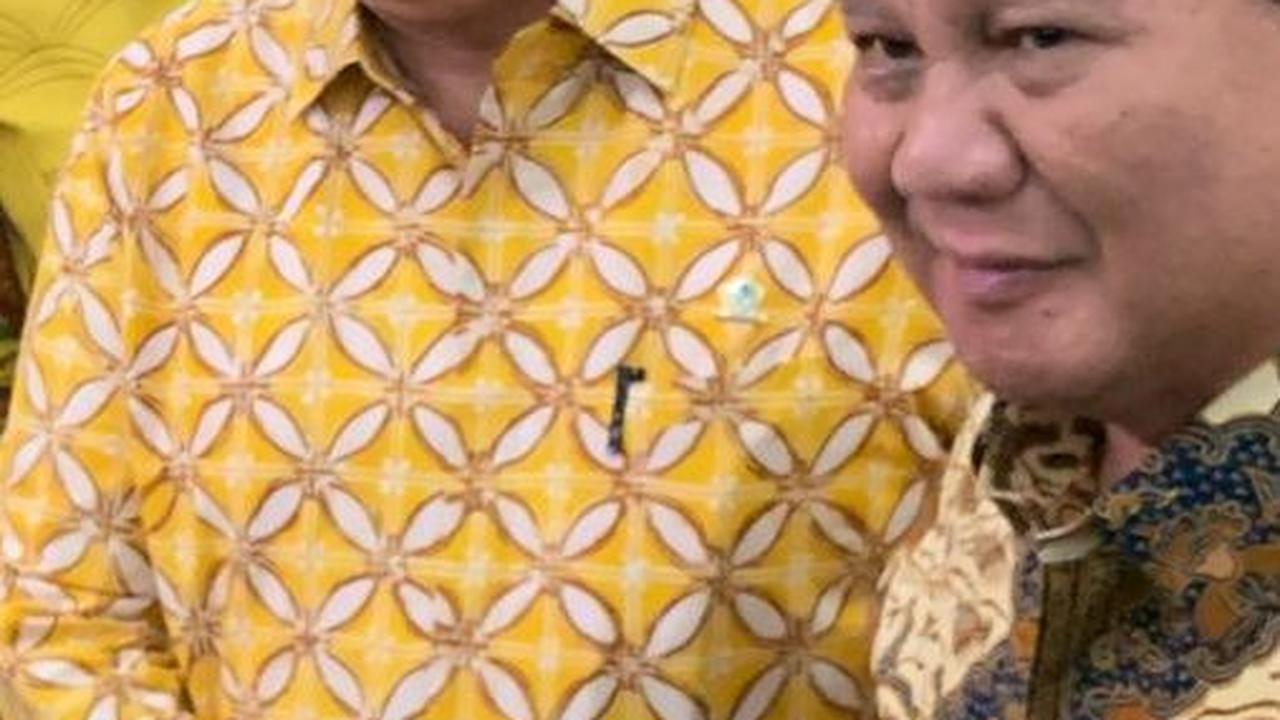 Ketum KIM Kumpul di Golkar, Airlangga Sapa Prabowo: Wih Konsisten Pakai Kuning
