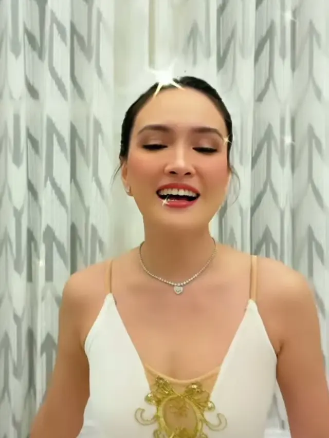 Ultah Shandy Aulia Bertema Ballerina