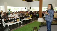 Sastrawan Candra Malik di Festival Sastra Banyuwangi