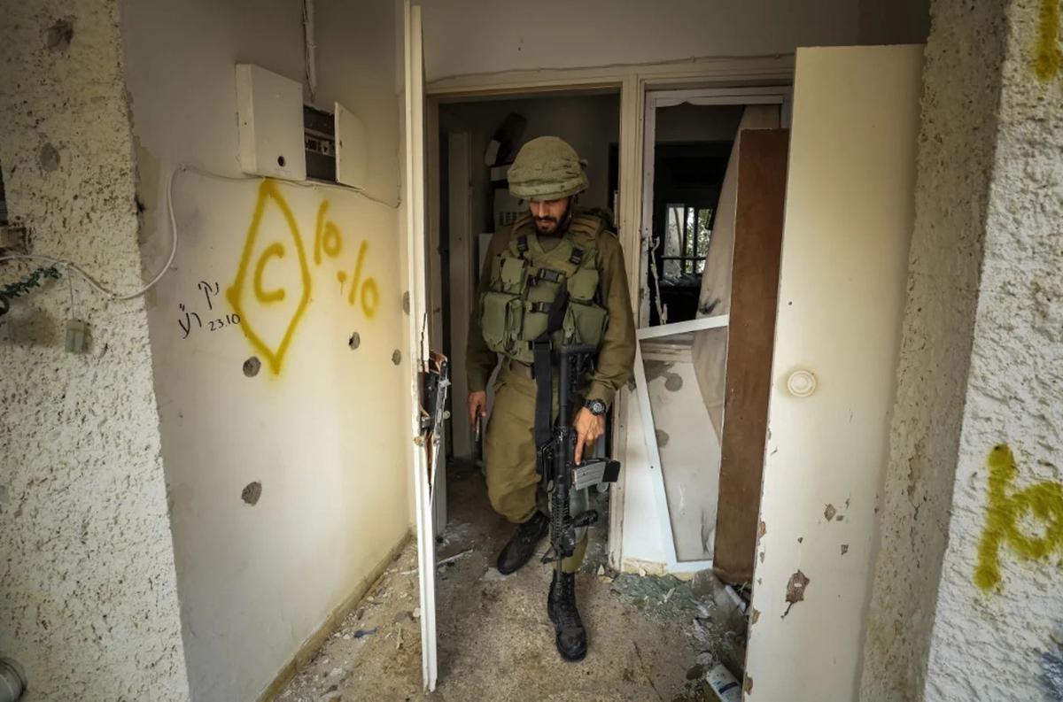 Saat Hamas Serang Israel pada Oktober 2023, Tentara Israel Bunuh Warganya Sendiri yang Sedang Sembunyi di Kamar