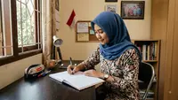 7 Ciri Kepribadian Orang dari Gaya Tulisan Tangan, Ungkap Karaktermu