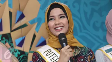 Syifa Fatimah asal Jepara berhasil menjadi Puteri Muslimah Indonesia 2017 setelah mengalahkan 18 peserta lainnya dari berbagai kota di Indonesia. (Liputan6.com/Herman Zakharia)