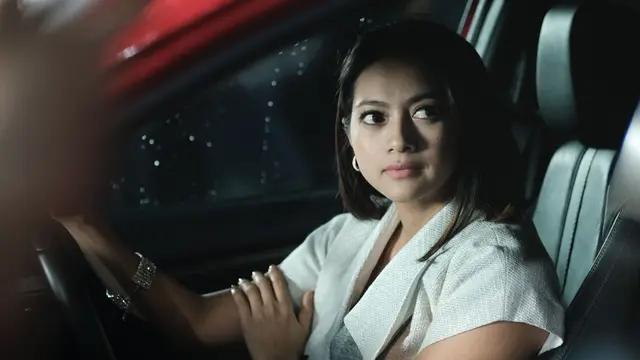 Rini Yulianti sebagai Andien dalam film Saat Aku Bersuara. (Foto: Dok. Arjuna Mega Films/ Lex Pictures/ Rain Creation)