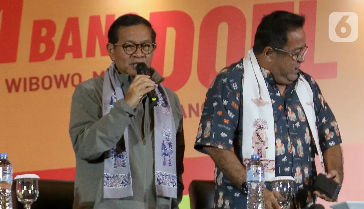 Namun, menurut Pramono Anung, potensi dua putaran baru bisa dipastikan setelah data sampel dari hitung cepat tersebut telah masuk secara keseluruhan. (Liputan6.com/Herman Zakharia)