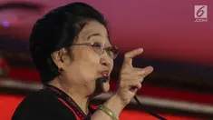 Ketua Umum Partai Demokrasi Indonesia Perjuangan (PDIP) Megawati Soekarnoputri memberikan pidato saat mengahadiri pembukaan Kongres V PDIP di Grand Inna Beach, Sanur, Bali, Kamis (8/8/2019). Kongres V PDIP  berlangsung selama tiga hari sejak 8 hingga 10 Agustus mendatang. (Liputan6.com/Johan Tallo)