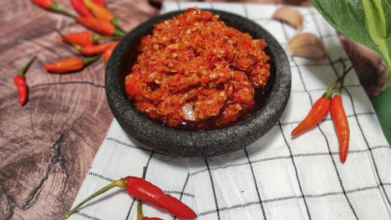 Rahasia Dapur: 5 Tips Bikin Sambal Bawang Awet, Enggak Gampang Tengik!