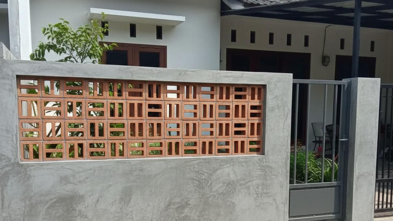 Pagar Tembok Kombinasi Roster Geometris dan Plester Ekspos Minimalis