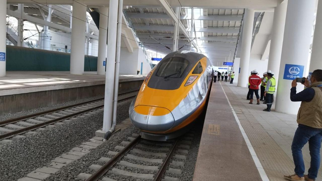 "L 351 berarti kan bukan 350 tapi 1 di atas 350. tapi enggak kerasa (guncangan) kan, dan ini teknologi terbaru,"&nbsp;<br>