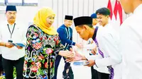 THR idul Fitri 2025 guru di Jatim cair. (Foto: Liputan6.com/Dian Kurniawan)