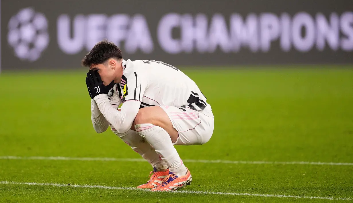 Si Nyonya Tua gagal melaju ke babak 16 besar Liga Champions setelah skor agregat akhir menjadi 3-5. (AP Photo/LaPresse/Fabio Ferrari)