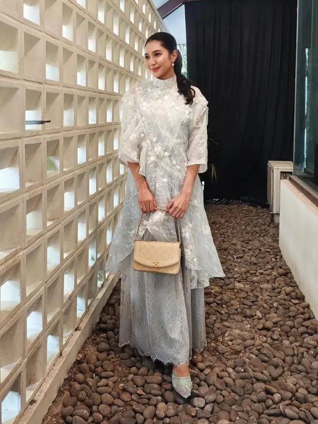 Mikha Tambayong di Siraman dan Pengajian Syifa Hadju. [@miktambayong]