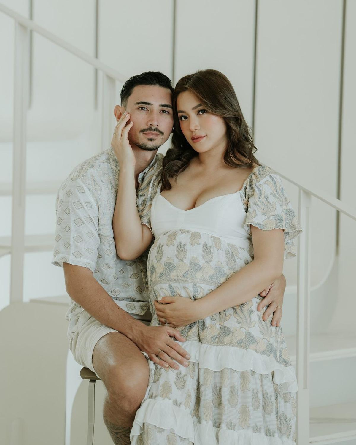 Jessica Iskandar Lahirkan Anak Ketiga, Vincent Verhaag Beri Dukungan Hangat