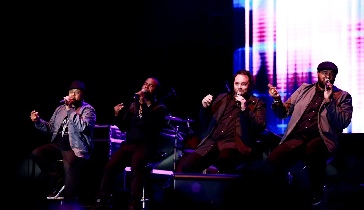 All 4 One kembali muda saat tampil di iBD Festival Jakarta (Foto: Wimbarsana/Bintang.com)