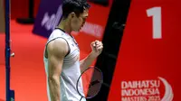 Tunggal putra Indonesia, Jonatan Christie, melangkah ke semifinal Indonesia Masters 2025 setelah menundukan pemain Jepang, Kenta Nishimoto, di Istora Senayan, Jakarta, Jumat (24/1/2025). (Bola.com/Bagaskara Lazuardi)