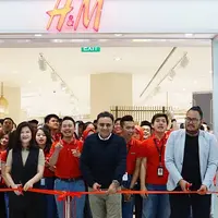 Opening store H&M Senayan City. Sumber foto: Instagram/Senayan City.