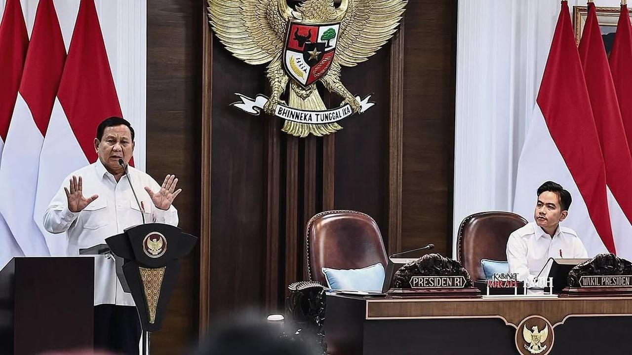 Presiden Prabowo dan Wapres Gibran Saat Sidang Kabinet Paripurna
