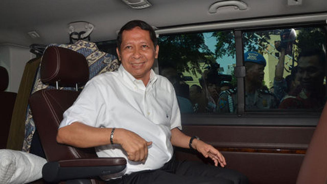 RJ Lino takabur klaim lebih baik dari Rizal Ramli soal urusi Priok