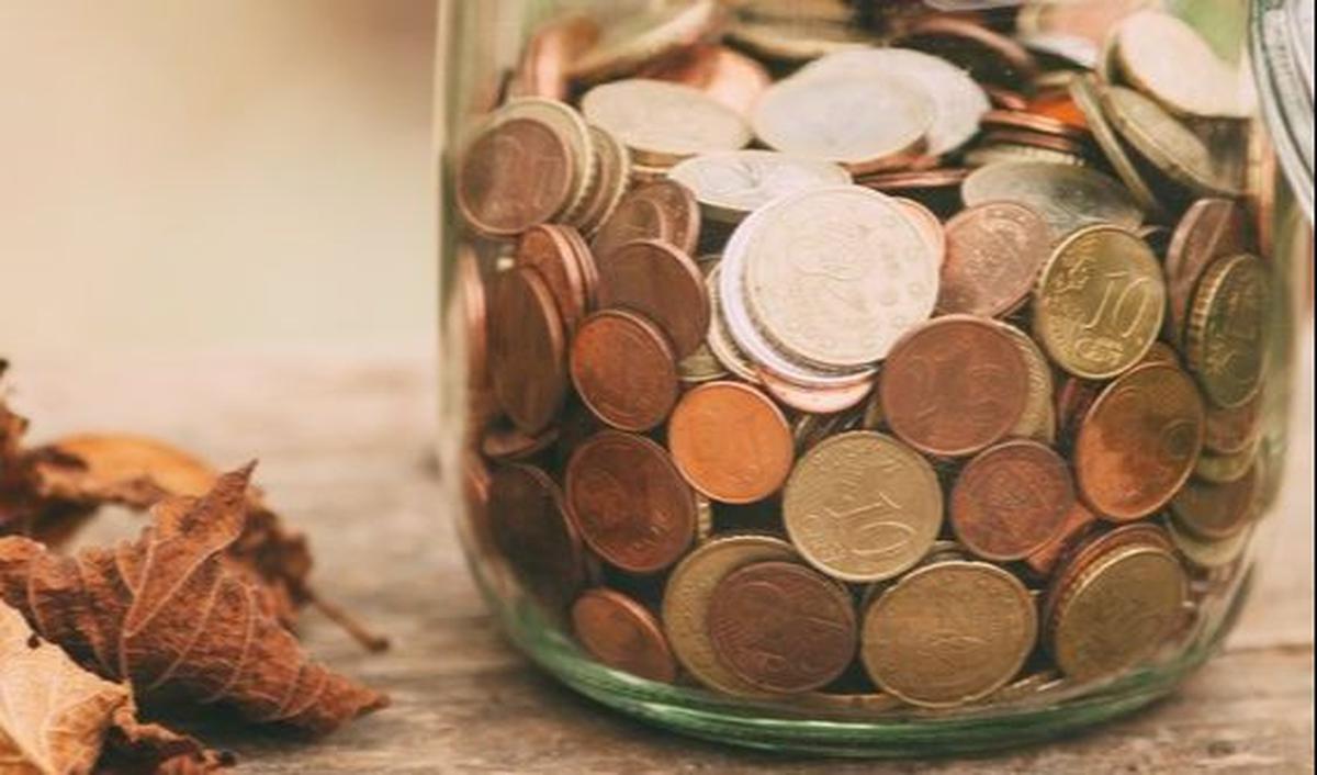 4. Konsisten Menabung dan Investasi