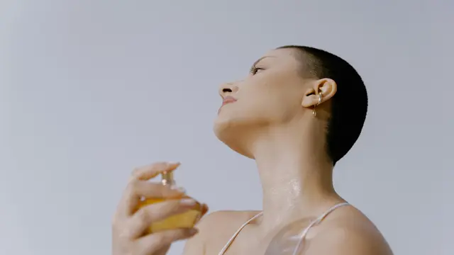 Ini Kepribadian Penyuka Parfum dengan Wangi Musk Amber yang Memancarkan Aura Kenyamanan