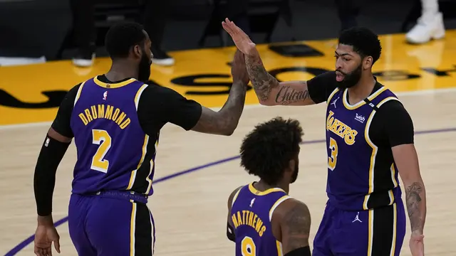 Los Angeles Lakers menang 101-99 atas New York Knicks pada lanjutan NBA.