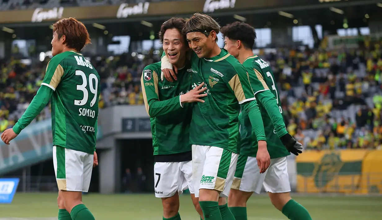 Tokyo Verdy merupakan tim yang juara pada dua edisi pertama J.League pada 1993 dan 1994 saat masih bernama Verdy Kawasaki, meski kini sudah lebih dari satu dekade berkubang di kasta kedua. (J.LEAGUE)