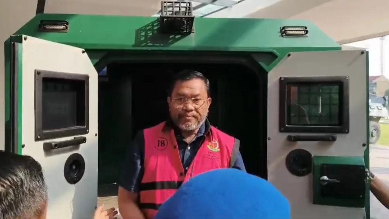 Potret Terkini Eks Wakil Kepala BGN Sony Sonjaya Dua Pekan Ditahan, Wajah Brewokan saat Diperiksa Kejagung