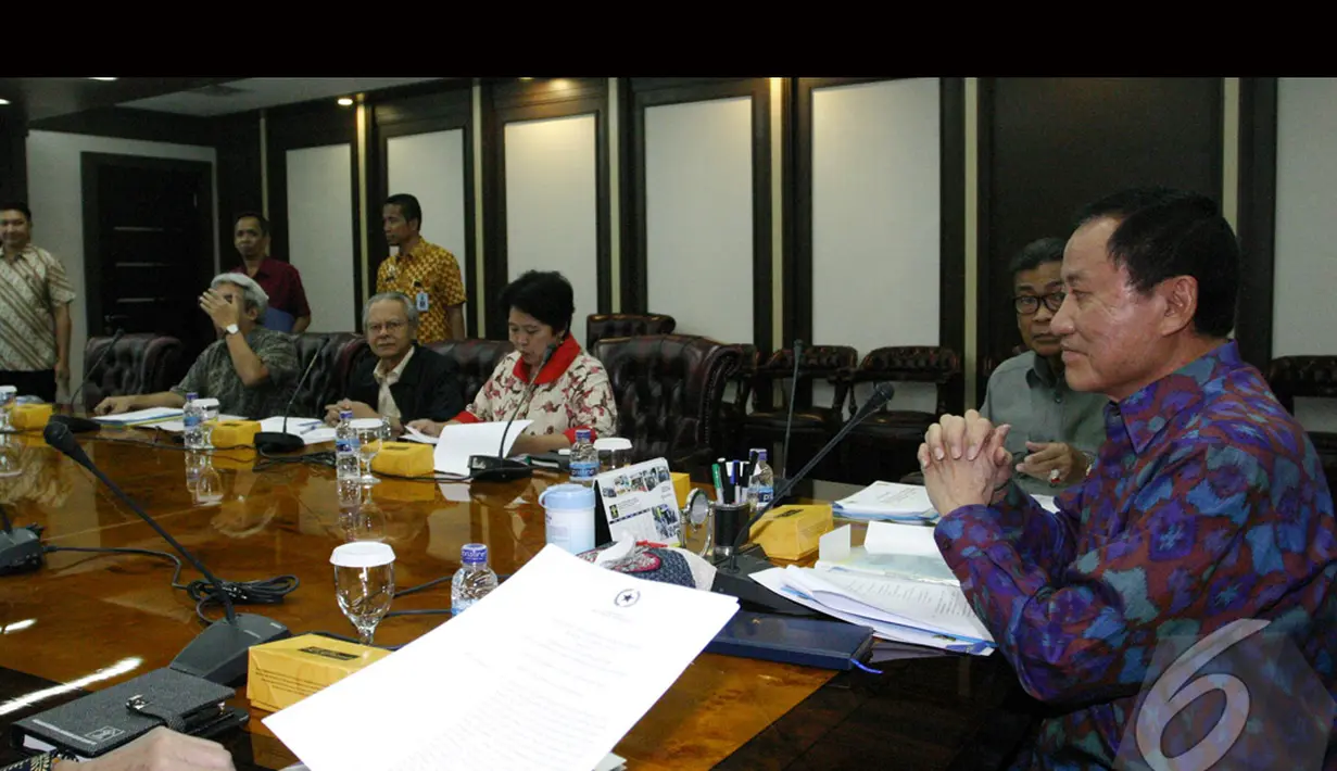 Panitia seleksi (Pansel) pimpinan KPK menggelar rapat perdana, Jakarta, Kamis (14/8/2014) (Liputan6.com/Johan Tallo)
