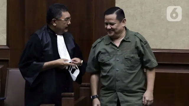 FOTO: Sidang Napoleon Bonaparte Simak Keterangan Terdakwa
