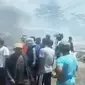 Warga di Garut menggeruduk dan membakar pabrik pakan ternak. Sementara, polisi menggerebek gudang di Penjaringan.