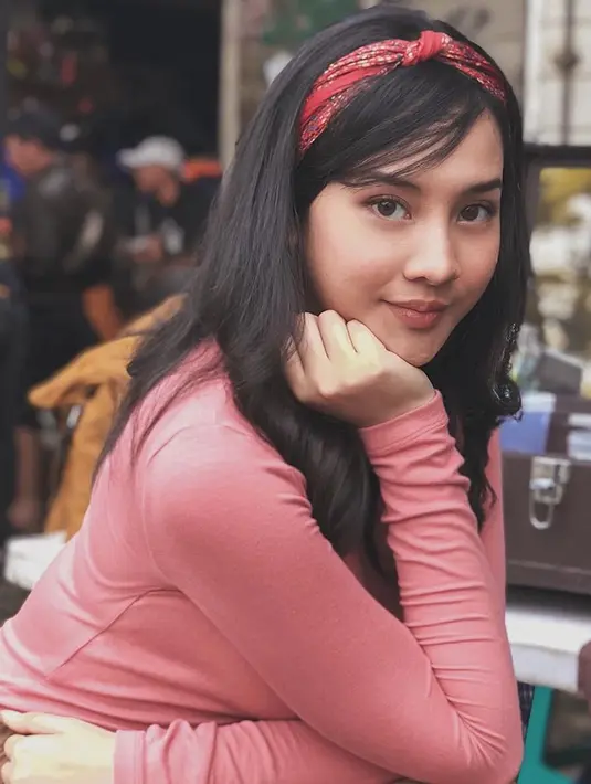 (Instagram/anyageraldine)