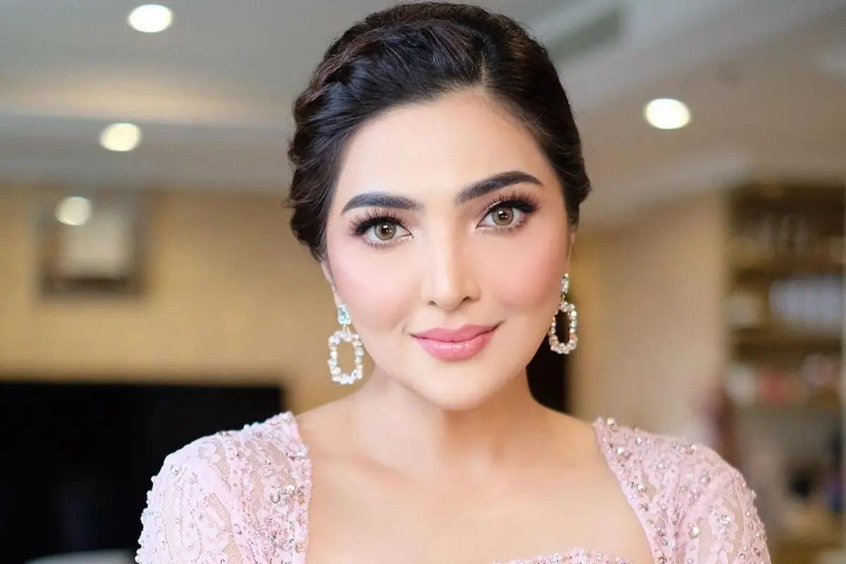 6 Adu Gaya Reza Artamevia, Ashanty, hingga Aurel Hermansyah Pakai Kebaya Pink di Siraman Thariq Halilintar dan Aaliyah Massaid