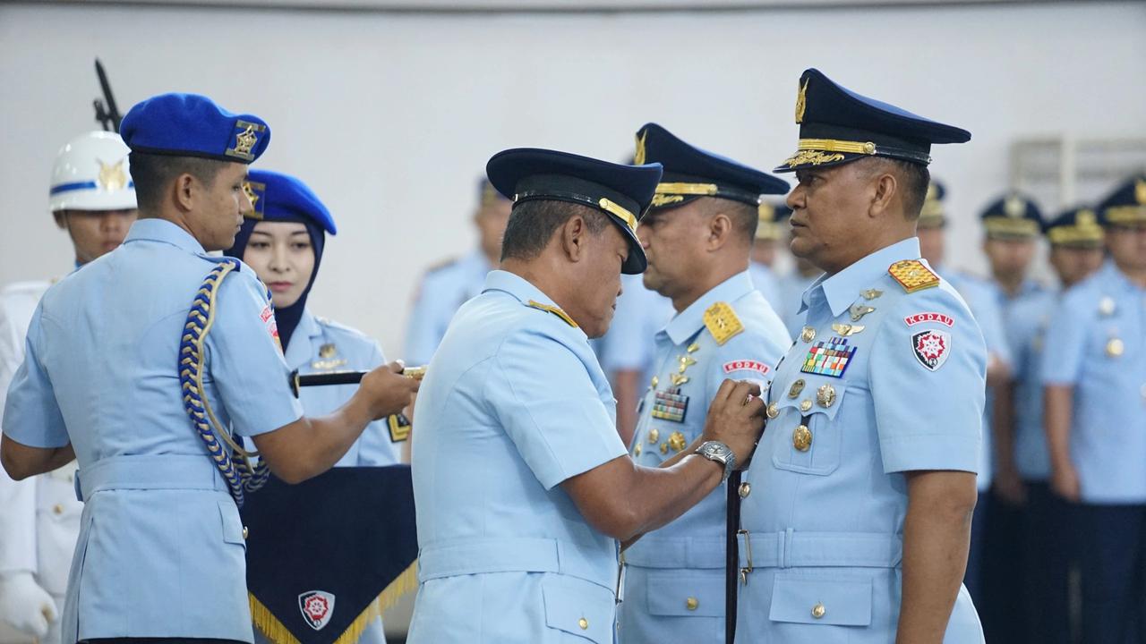 FOTO: Pangkoopsudnas Lantik Marsma TNI Erwin Sugiandi Sebagai Pangkodau I