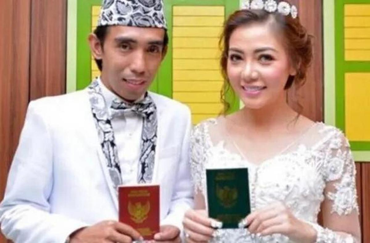 12 Artis yang Menikah di KUA, Terbaru Reza SMASH