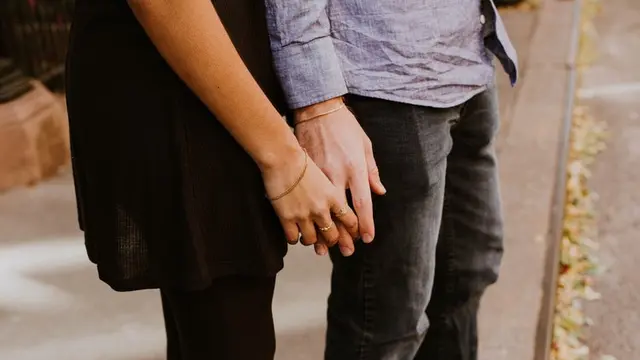 [Bintang] Yakin Kamu Siap? Ini 5 Alasan Cewek Nggak Mau Pacaran Beda Suku